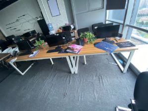 西安家具回收 西安二手辦公家具回收 回收班臺桌椅 文件柜回收
